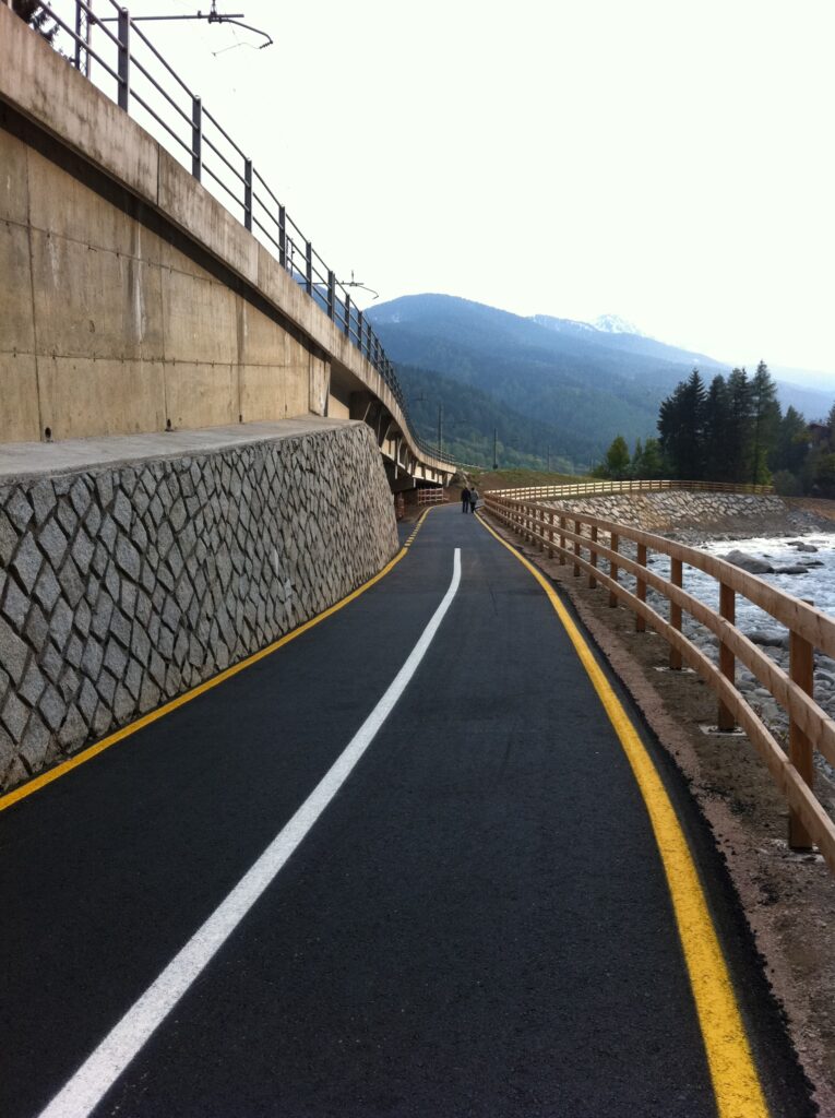 Percorso ciclopedonale Valle di Sole Percorso ciclopedonale Valle di Sole