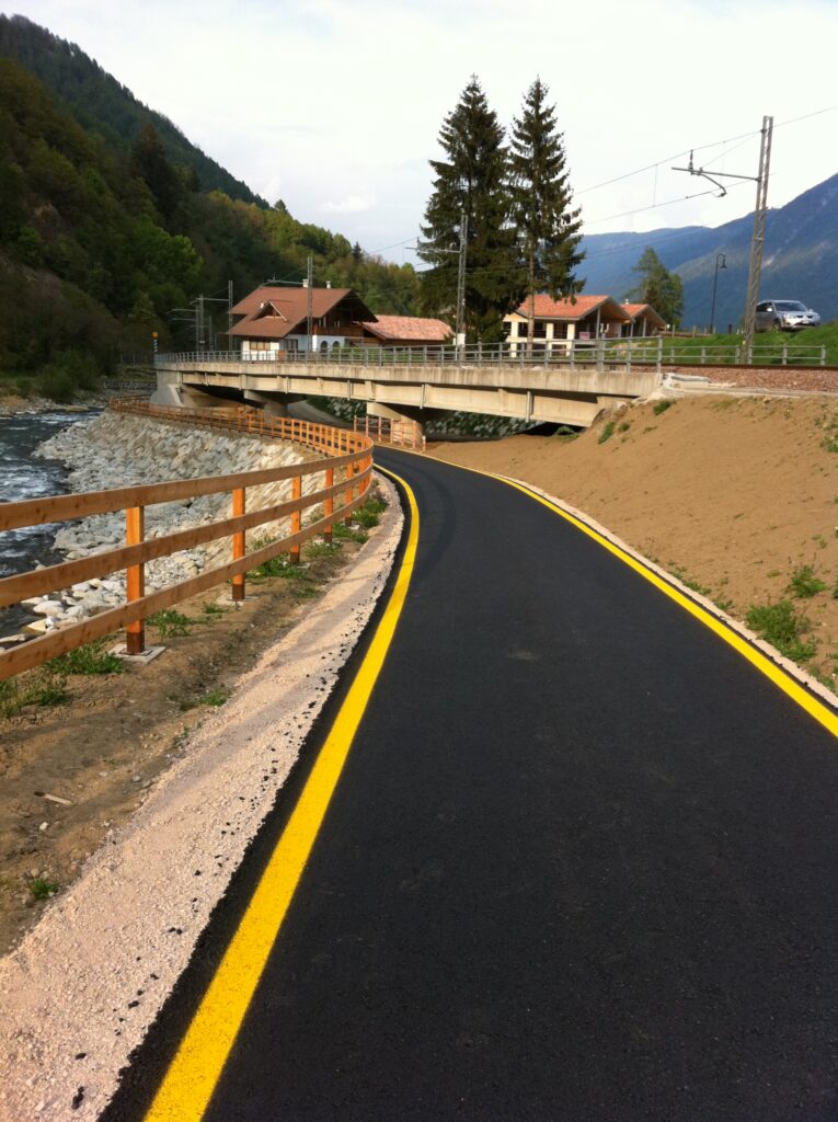 Percorso ciclopedonale Valle di Sole Percorso ciclopedonale Valle di Sole